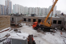 Наиль Магдеев представил директора строящейся школы в 37-м комплексе - Алену Каримову